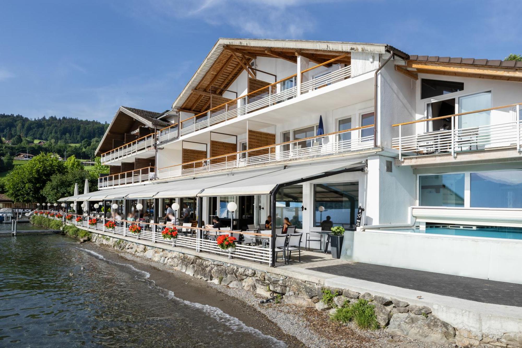 Strandhotel Seeblick Faulensee Eksteriør billede