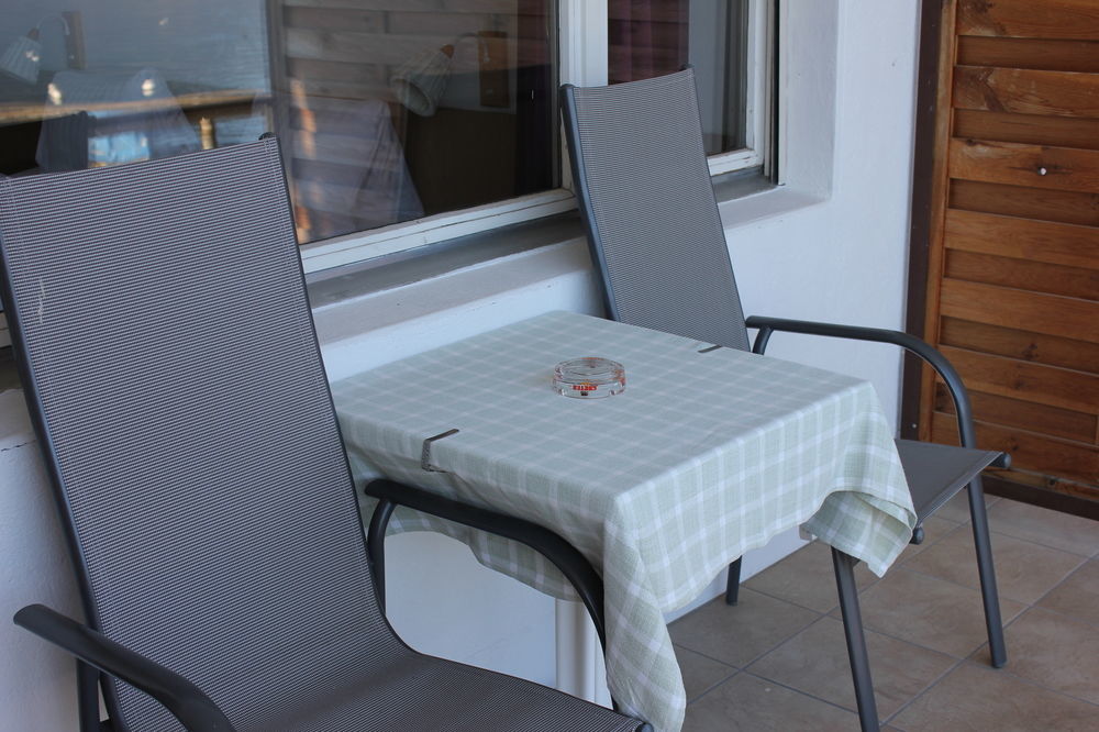 Strandhotel Seeblick Faulensee Eksteriør billede