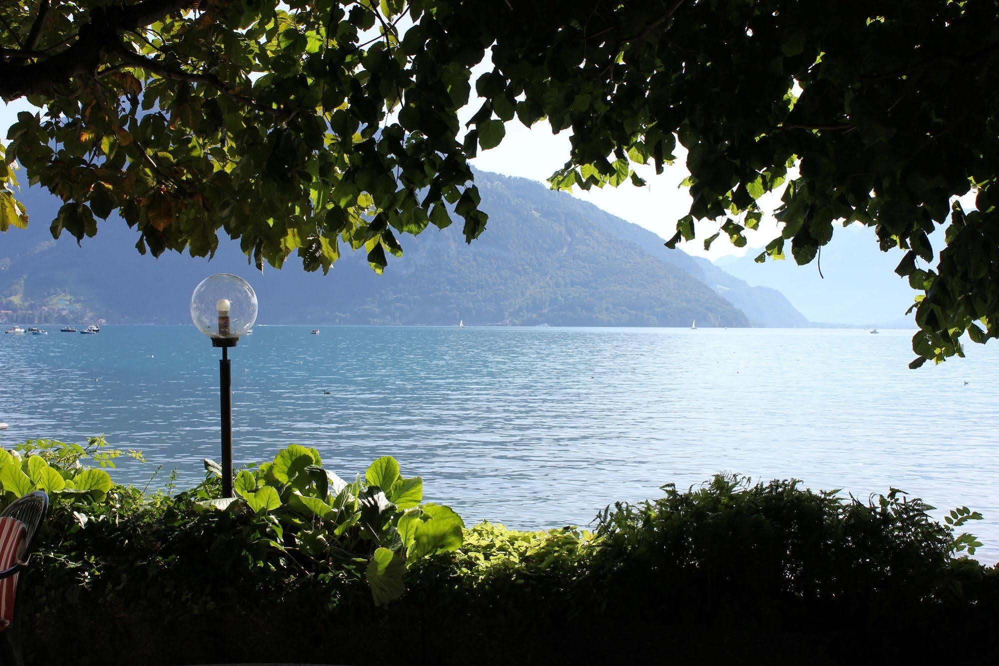 Strandhotel Seeblick Faulensee Eksteriør billede